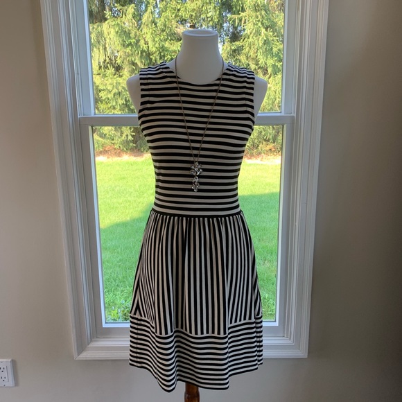 Madewell Hi-Line Striped Dress - Picture 3 of 8
